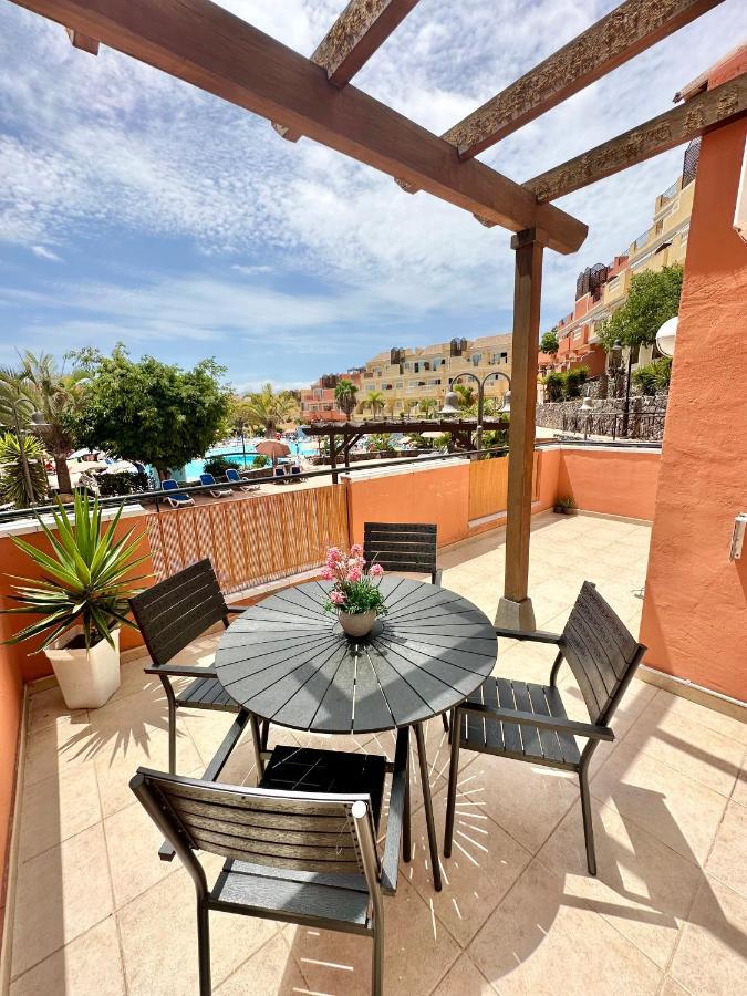 Sunny Apartment & Heated Pool Los Cristianos  Εξωτερικό φωτογραφία