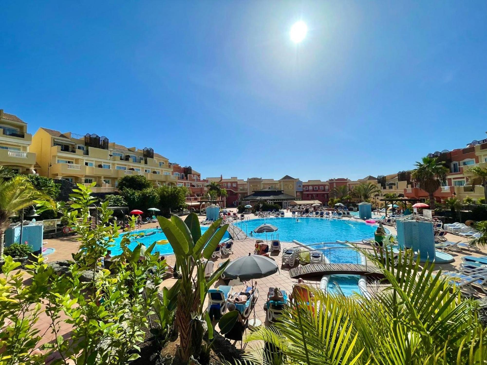 Sunny Apartment & Heated Pool Los Cristianos  Εξωτερικό φωτογραφία